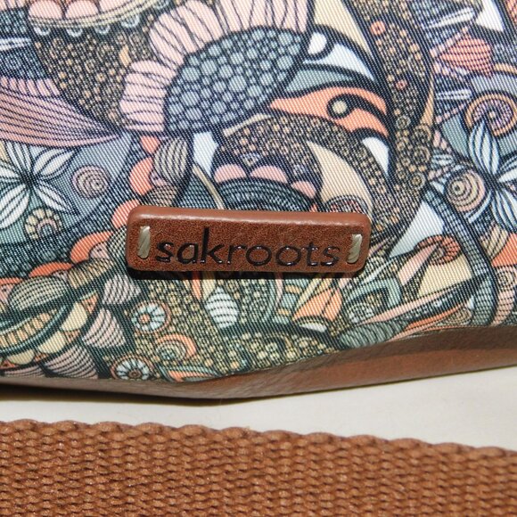 Sakroots Recycled Eco Twill Foldover Crossbody Owl Keychain - Picture 3 of 12